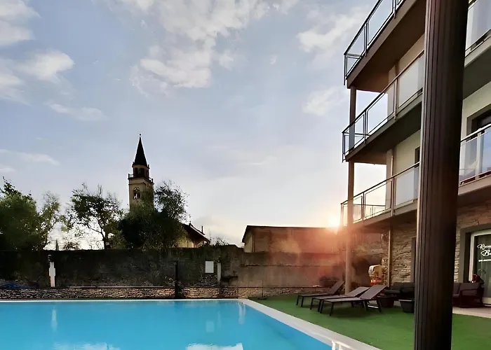 Alexandra\'S Sunset Apartment